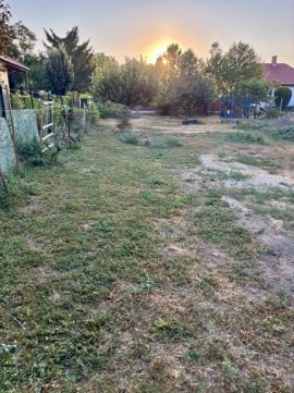 Eladó Telek 2071 Páty , Kertváros