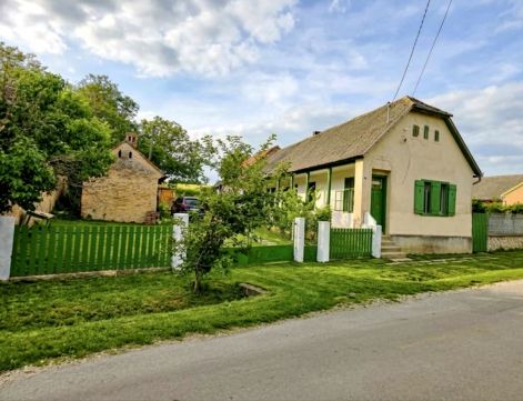 Eladó Ház 7228 Döbrököz , Tisza utca