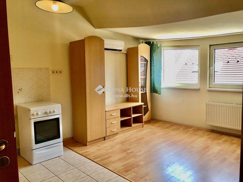 1094 Budapest 9. kerület — 1/15