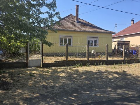 Eladó Ház 4033 Debrecen 
