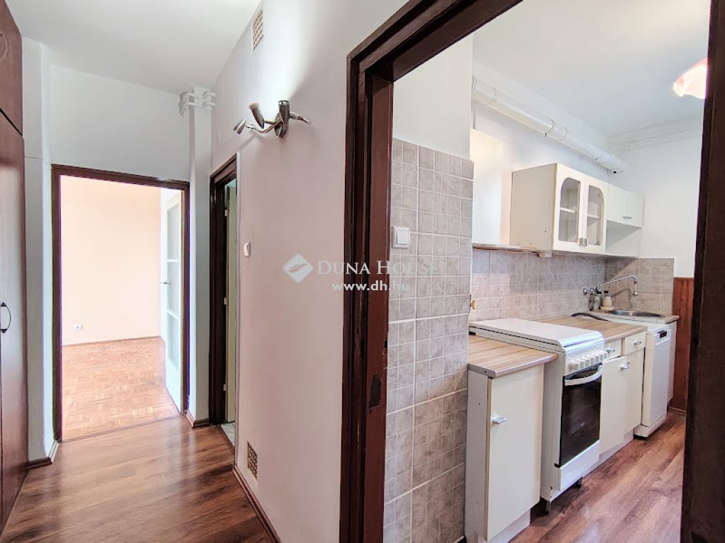 5600 Békéscsaba — 1/28