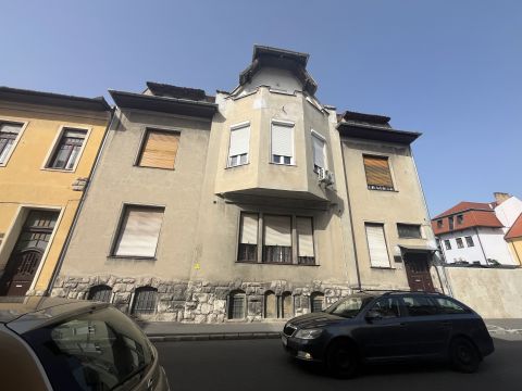 Eladó Lakás 7621 Pécs A történelmi belvárosban