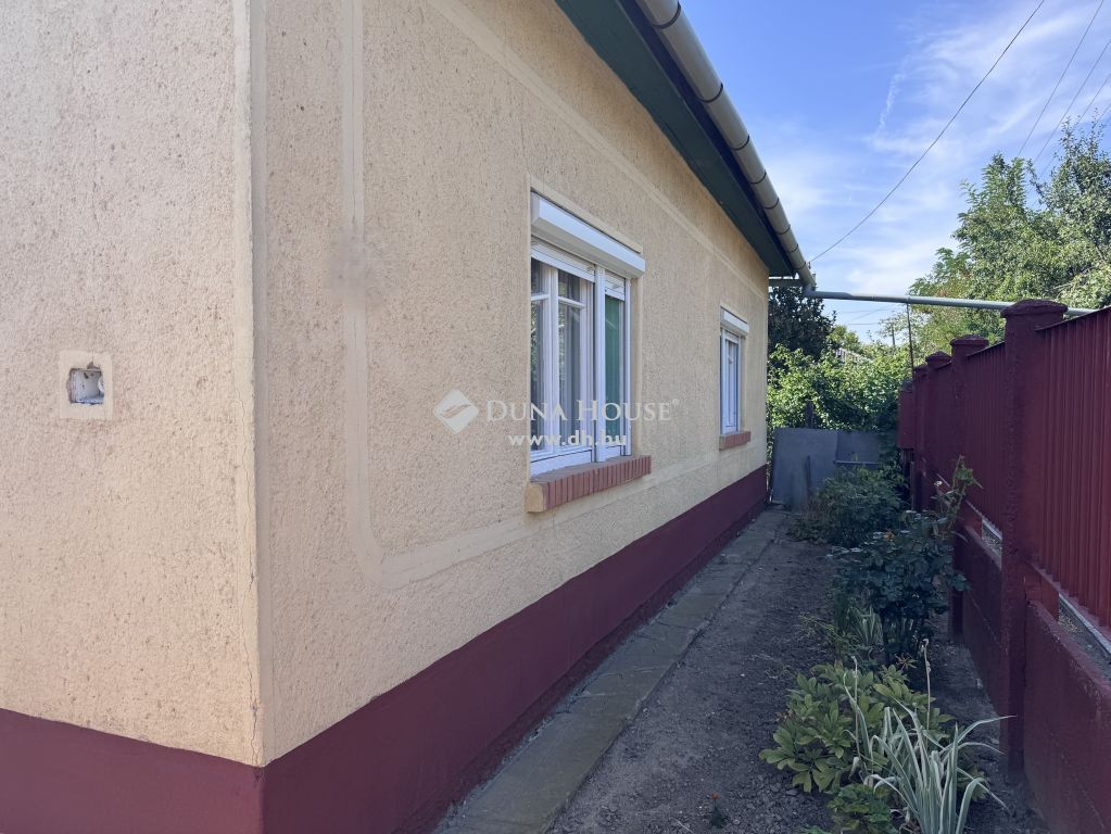 5720 Sarkad — 1/26