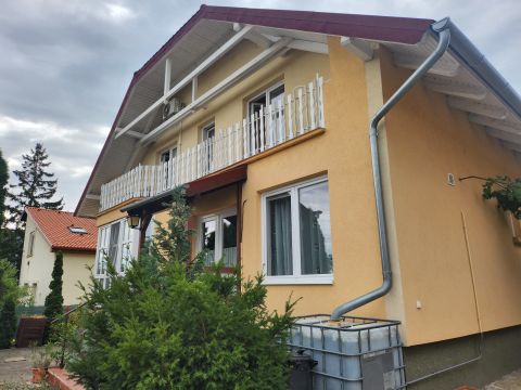 Eladó Ház 8175 Balatonfűzfő 