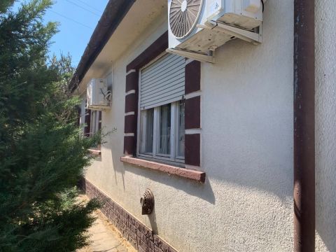Eladó Ház 2737 Ceglédbercel Vasút közelében