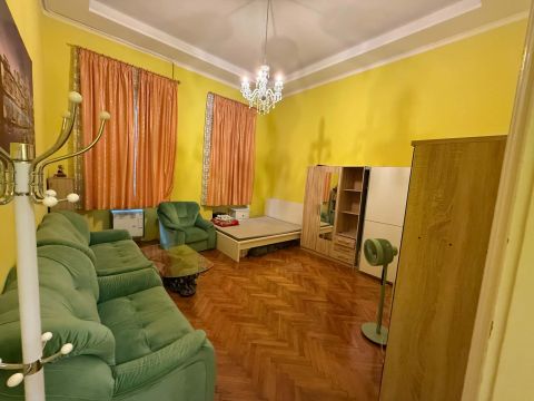 Kiadó Lakás 1088 Budapest 8. kerület 