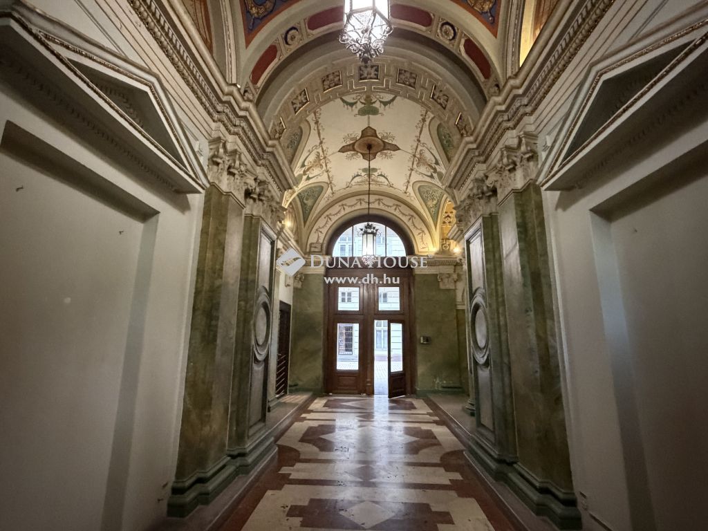For rent Flat Budapest VI. kerület, 