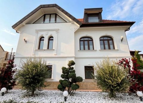 Eladó Ház 8230 Balatonfüred , Balatonfüred belvárosi részén