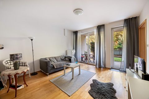 Eladó Lakás 1039 Budapest 3. kerület Római part, kertkapcsolat