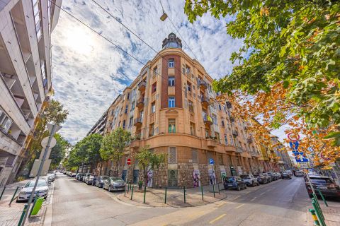 Eladó Lakás 1132 Budapest 13. kerület , Időtálló presztízs - Éljen Újlipótvárosban, TOP lokációban!