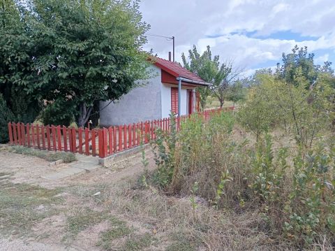 Eladó Ház 7431 Juta 