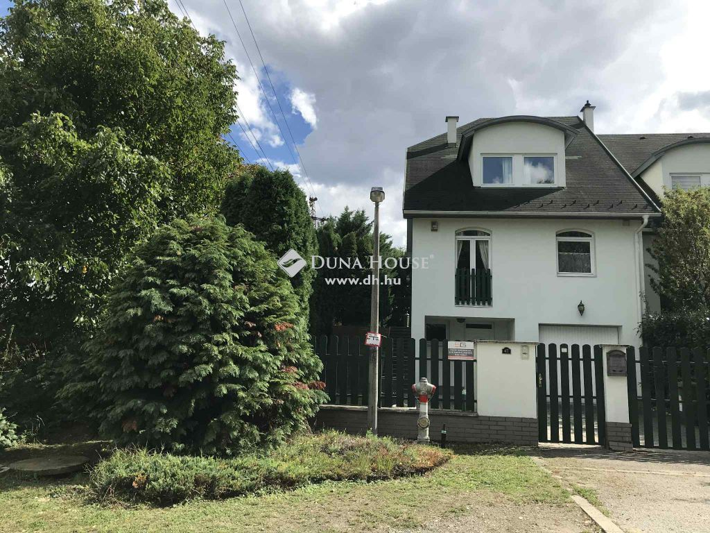 Eladó Ház 2045 Törökbálint, 