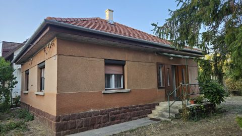Eladó Ház 8229 Csopak , Csopak Kossuth út 