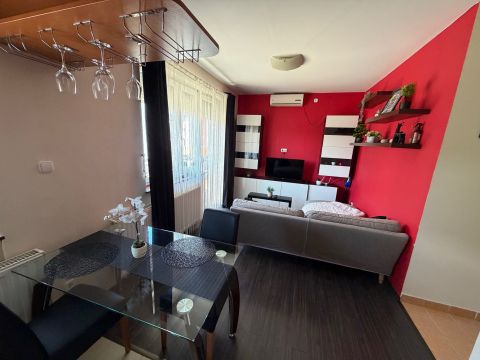 Kiadó Lakás 8200 Veszprém , Láhner György utca