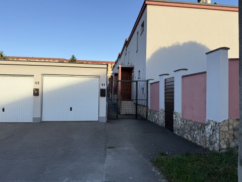 Eladó Lakás 7636 Pécs 