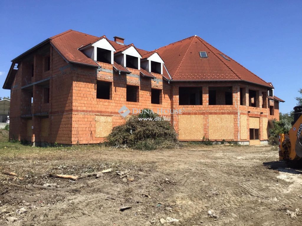 9400 Sopron , MOL kúthoz közzel — 1/7