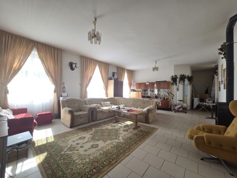 Eladó Ház 5400 Mezőtúr , Központhoz közel
