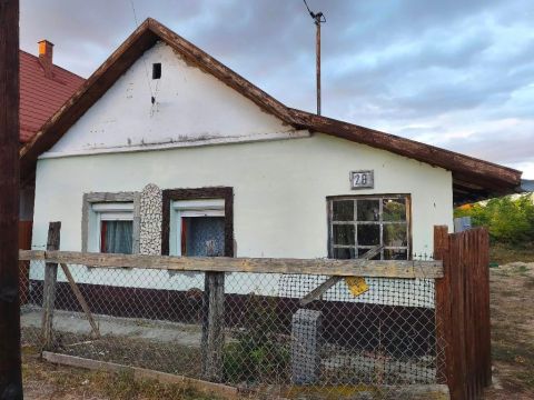 Eladó Ház 5362 Tiszaörs , 5362 Tiszaörs, csendes