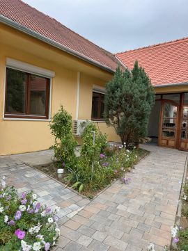 Eladó Lakás 7800 Siklós 
