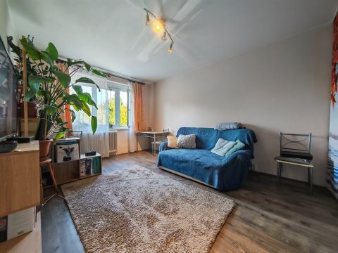 Eladó Lakás 8000 Székesfehérvár 