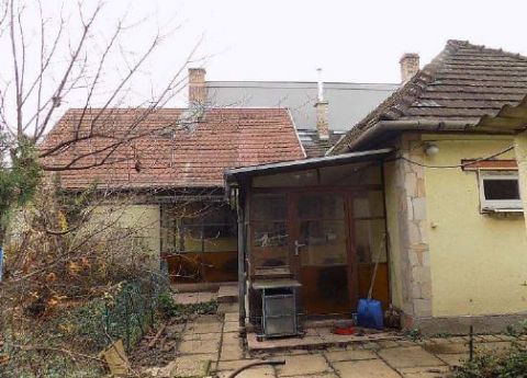 Eladó Ház 1106 Budapest 10. kerület , BEFEKTETÉSI LEHETŐSÉG – TULAJDONI HÁNYAD ELADÓ!