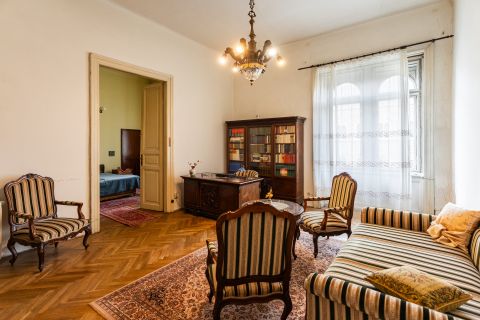 Eladó Lakás 1066 Budapest 6. kerület 