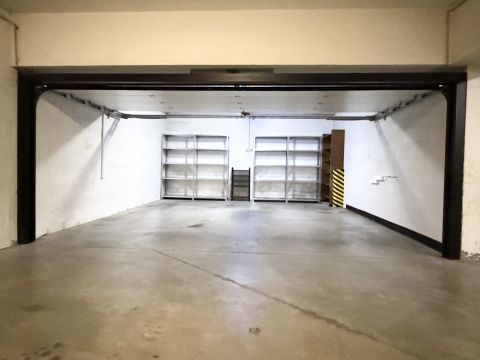 Kiadó Parkoló 9400 Sopron , Pihenőkeresztnél zárható dupla teremgarázs kiadó!