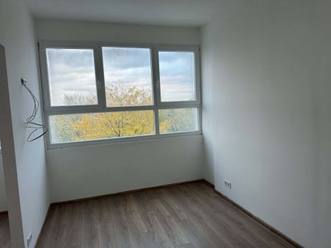 Eladó Lakás 9700 Szombathely , Teleki Blanka utca környéke